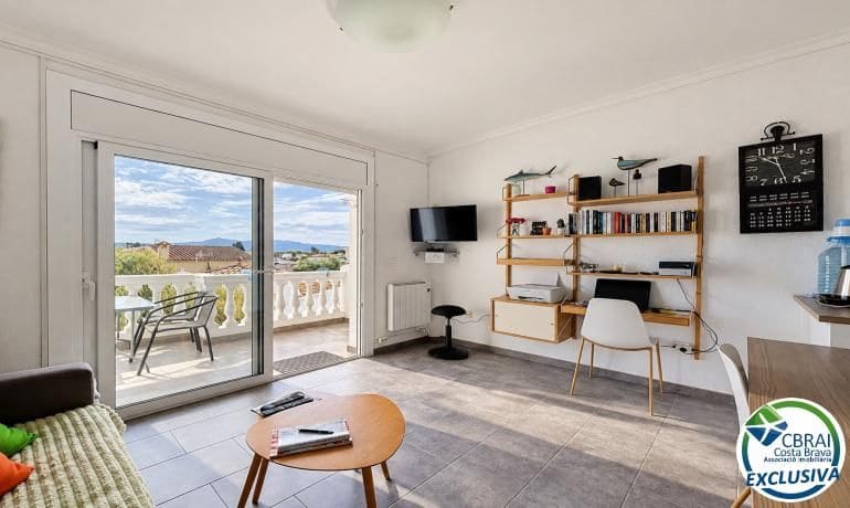 1 bedroom Apartment for sale in Empuriabrava with pool garage - € 190,000 (Ref: 10115792)