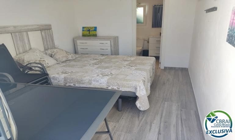 3 bedroom Villa for sale in Empuriabrava with pool - € 475,000 (Ref: 10115793)