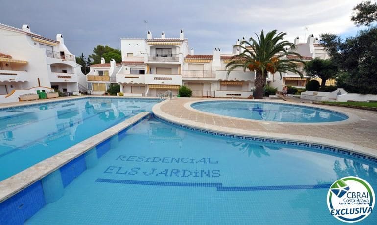 1 slaapkamer Appartement te koop in Roses met zwembad garage - € 139.500 (Ref: 10136223)