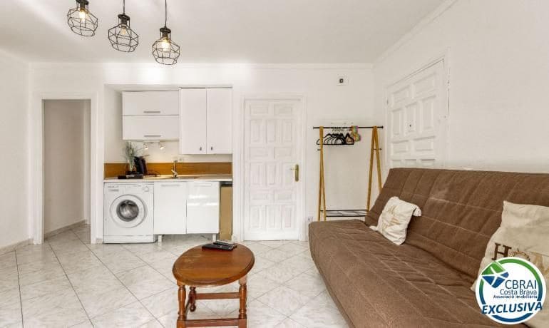 1 slaapkamer Appartement te koop in Roses met zwembad garage - € 139.500 (Ref: 10136223)