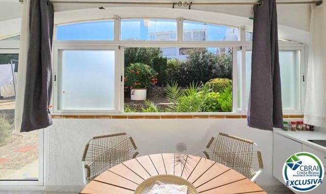 1 slaapkamer Appartement te koop in Roses met zwembad garage - € 139.500 (Ref: 10136223)