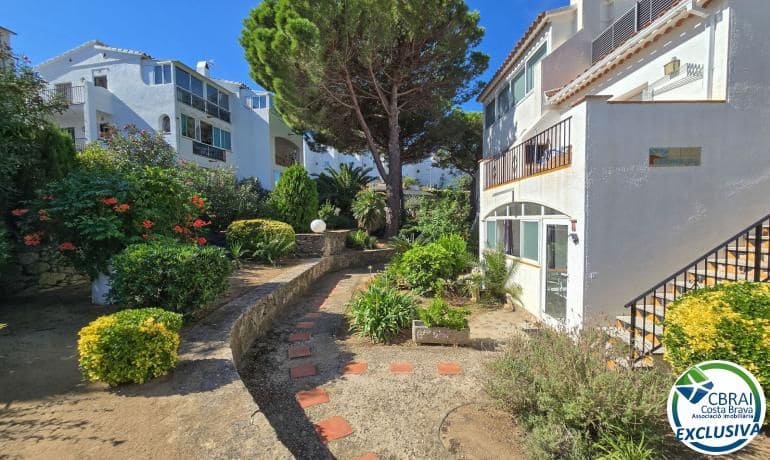 1 slaapkamer Appartement te koop in Roses met zwembad garage - € 139.500 (Ref: 10136223)