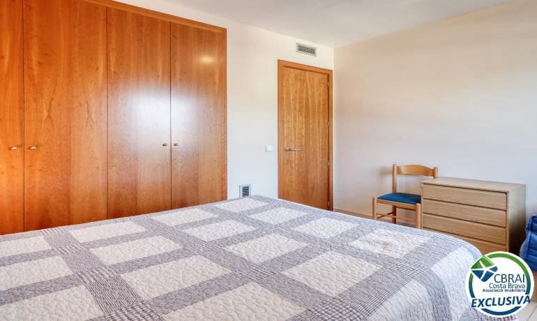 2 slaapkamer Appartement te koop in Roses met zwembad garage - € 365.000 (Ref: 10136226)