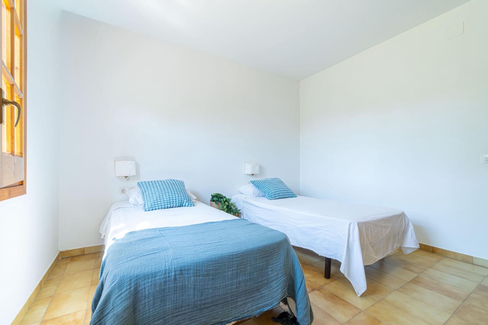 6 soveværelse Villa til salg i Sant Pere Pescador med garage - € 519.000 (Ref: 10136229)
