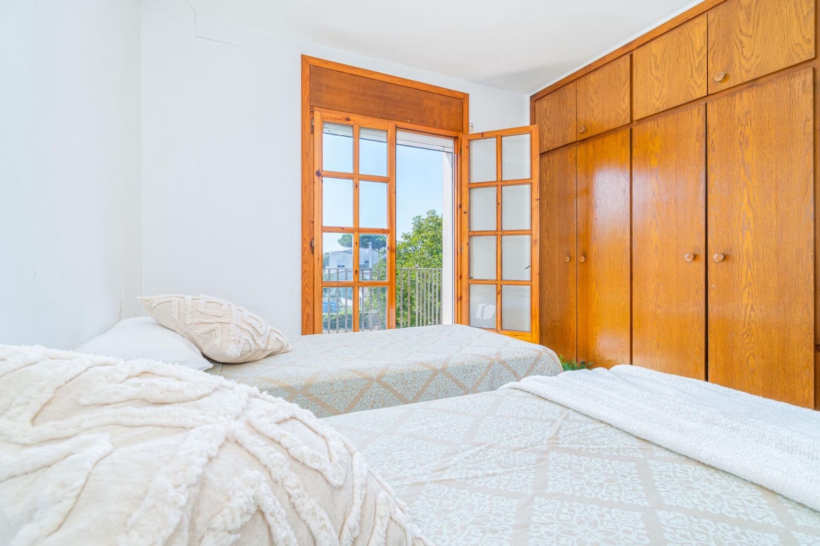 6 soveværelse Villa til salg i Sant Pere Pescador med garage - € 519.000 (Ref: 10136229)