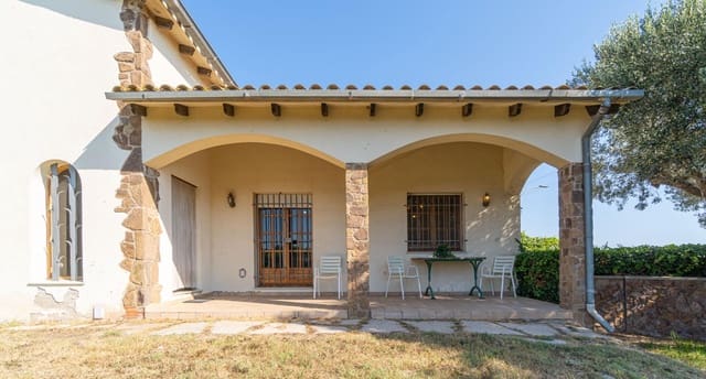 6 soveværelse Villa til salg i Sant Pere Pescador med garage - € 519.000 (Ref: 10136229)