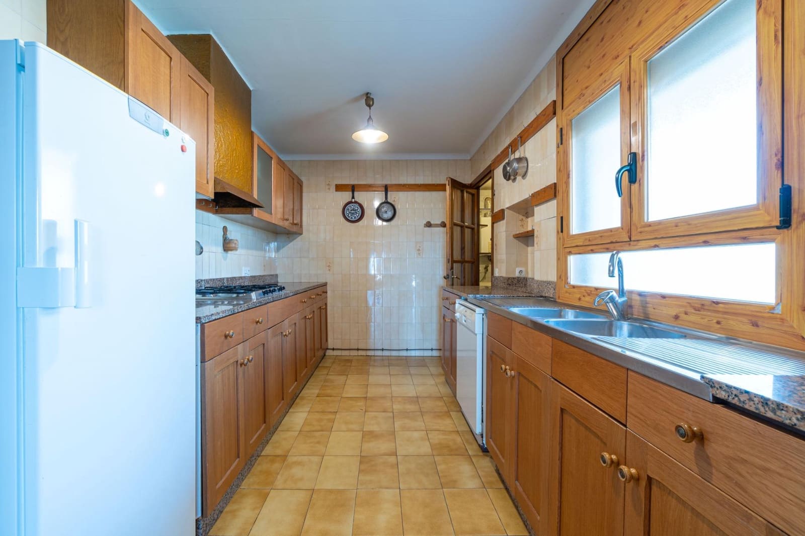 6 soveværelse Villa til salg i Sant Pere Pescador med garage - € 519.000 (Ref: 10136229)