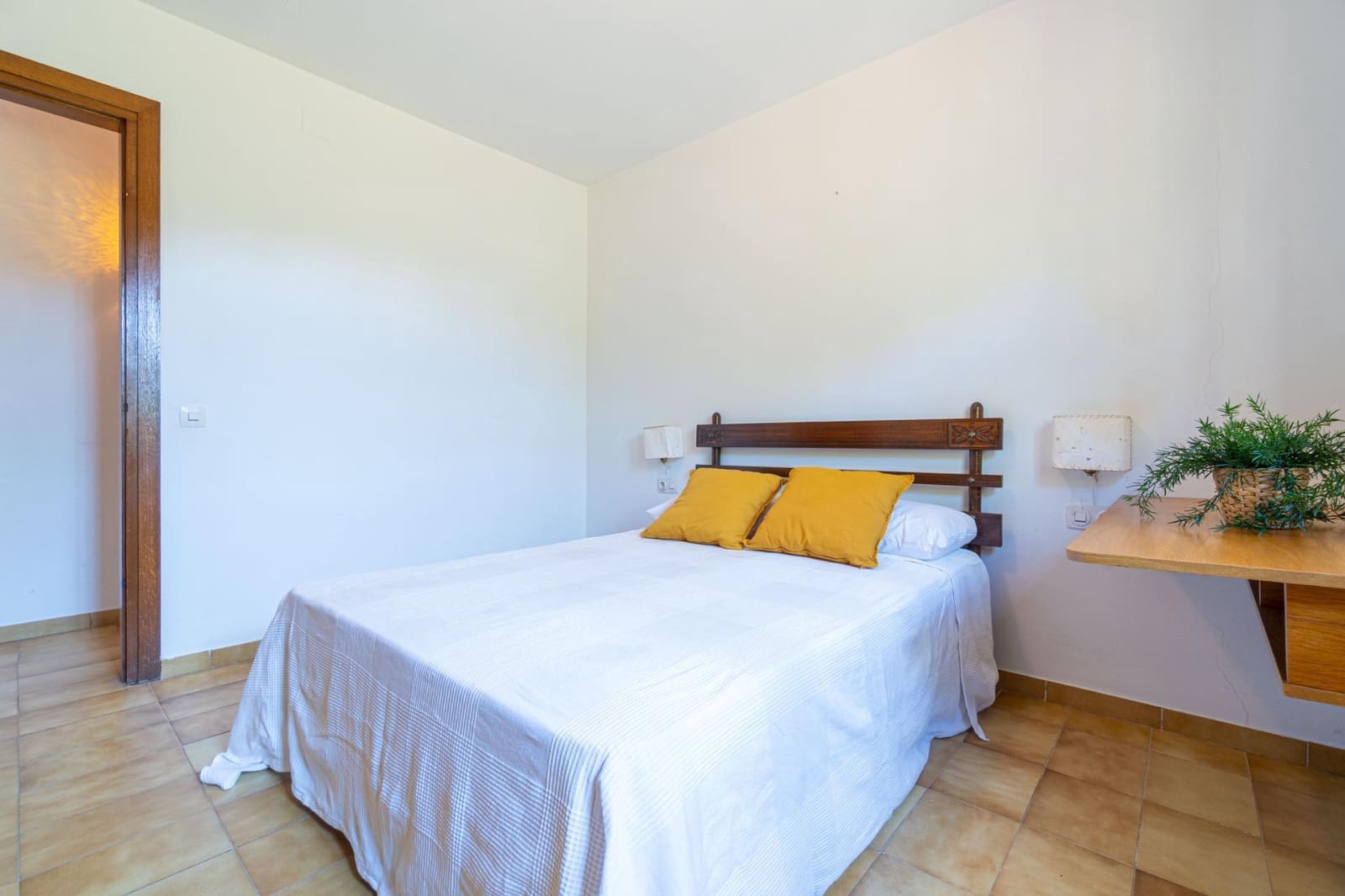 6 soveværelse Villa til salg i Sant Pere Pescador med garage - € 519.000 (Ref: 10136229)