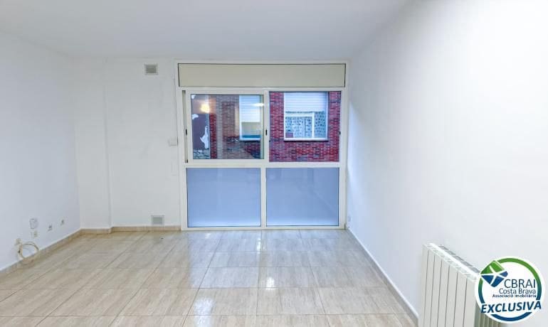 2 soveværelse Lejlighed til salg i Figueres - € 135.000 (Ref: 10139859)