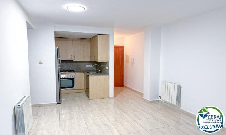2 soveværelse Lejlighed til salg i Figueres - € 135.000 (Ref: 10139859)