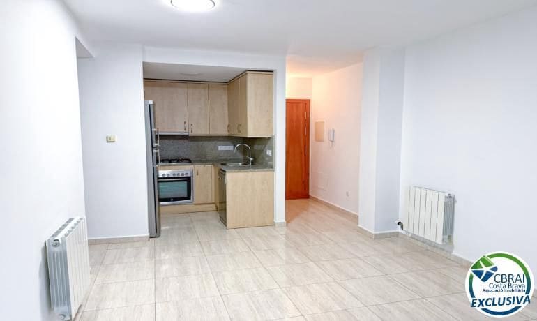 2 soveværelse Lejlighed til salg i Figueres - € 135.000 (Ref: 10139859)