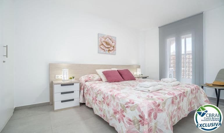 Apartamento de 2 habitaciones en Empuriabrava en venta con piscina - 257.000 € (Ref: 10165183)