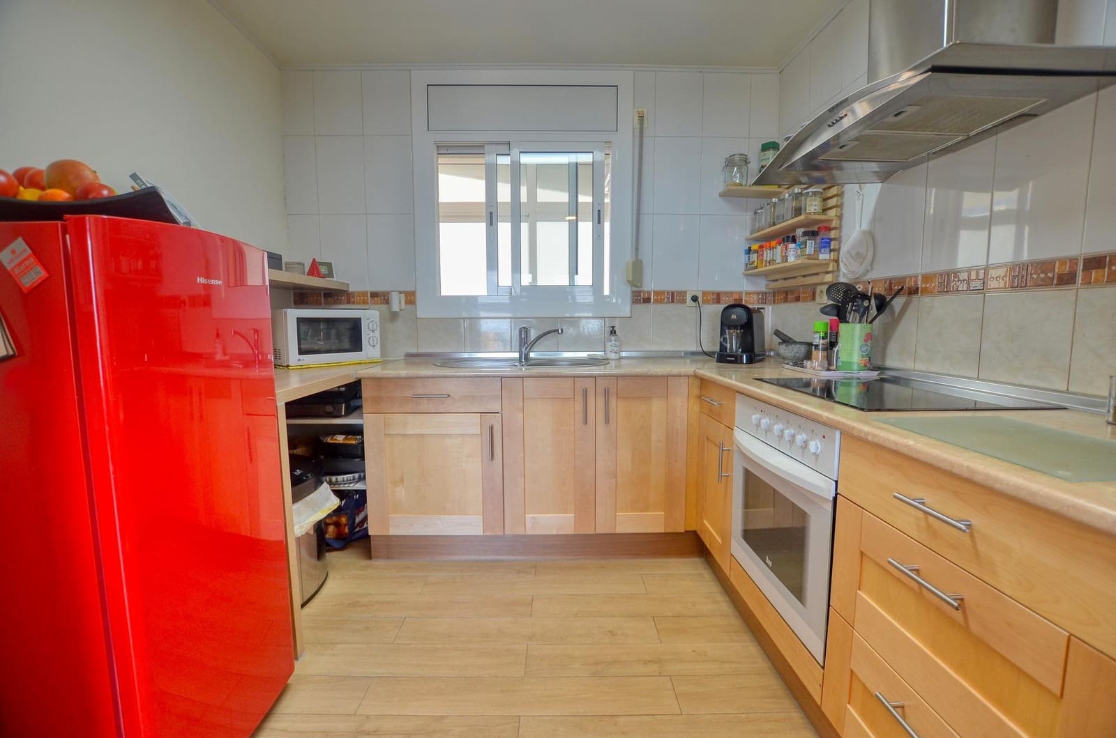 3 bedroom Apartment for sale in Roses with pool garage - € 335,000 (Ref: 10171878)