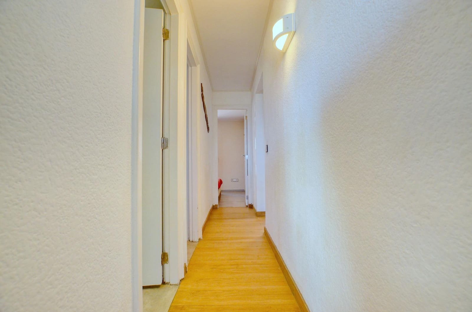 3 bedroom Apartment for sale in Roses with pool garage - € 335,000 (Ref: 10171878)