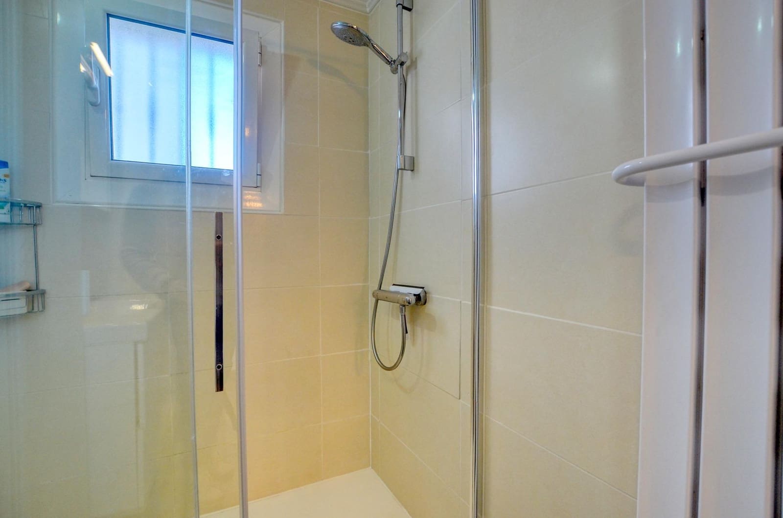 3 bedroom Apartment for sale in Roses with pool garage - € 335,000 (Ref: 10171878)