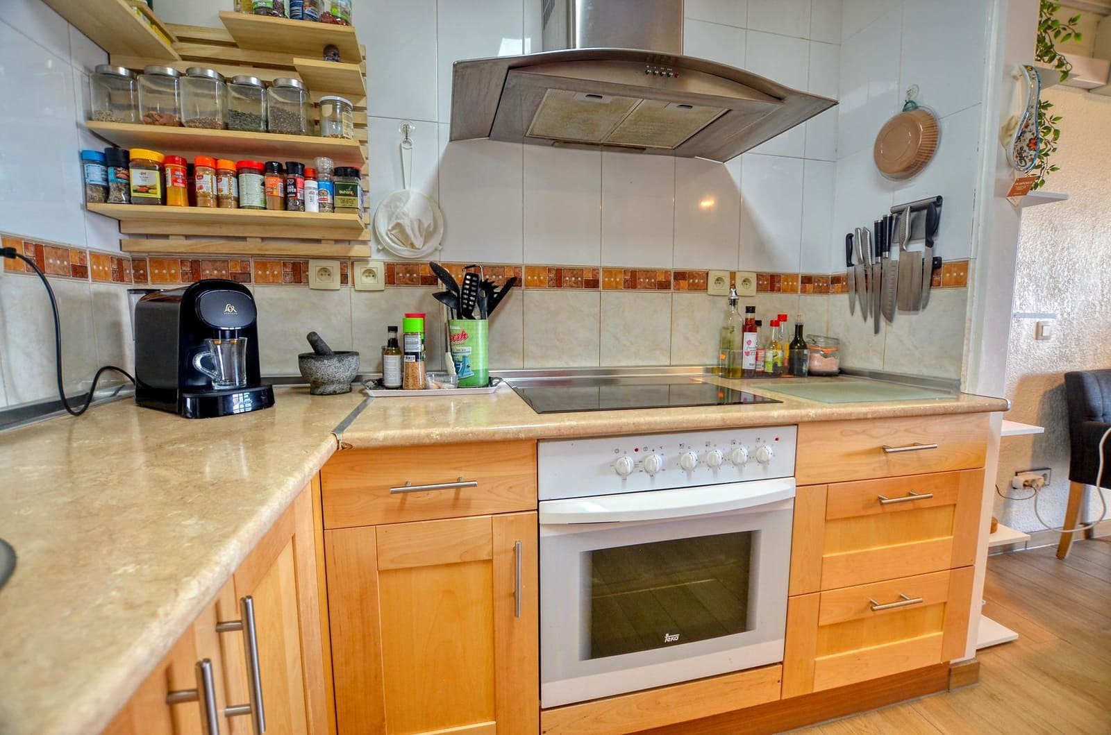 3 bedroom Apartment for sale in Roses with pool garage - € 335,000 (Ref: 10171878)
