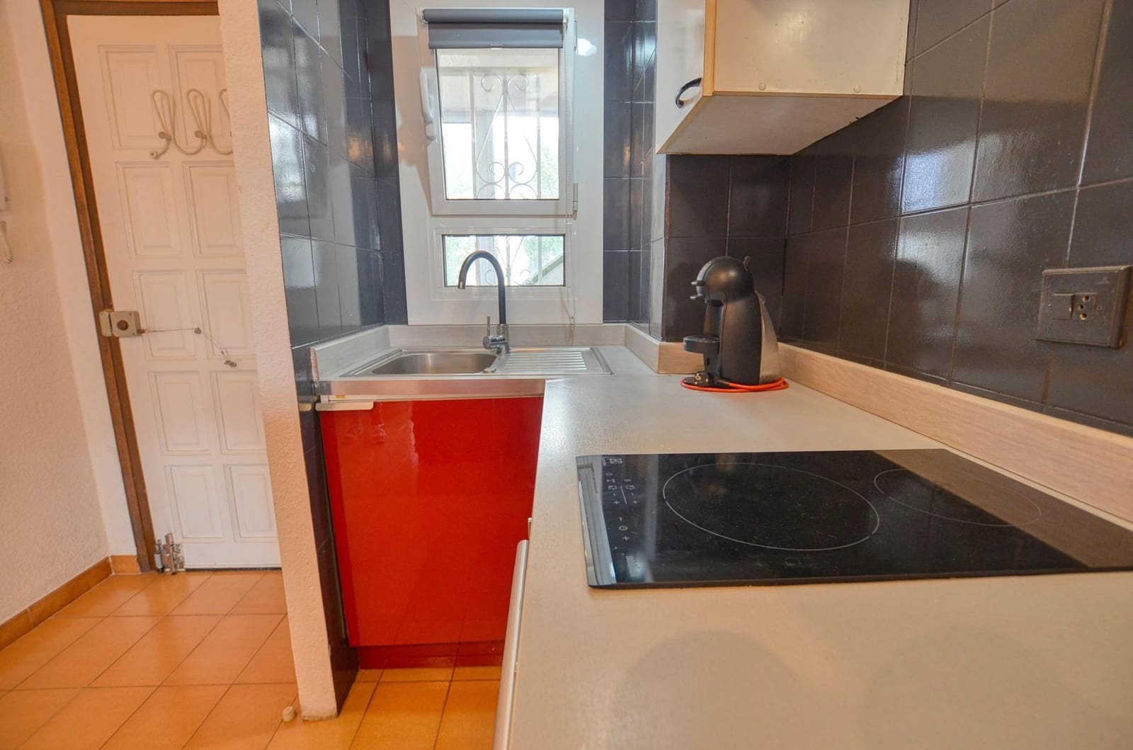2 bedroom Apartment for sale in Roses with garage - € 185,000 (Ref: 10171879)
