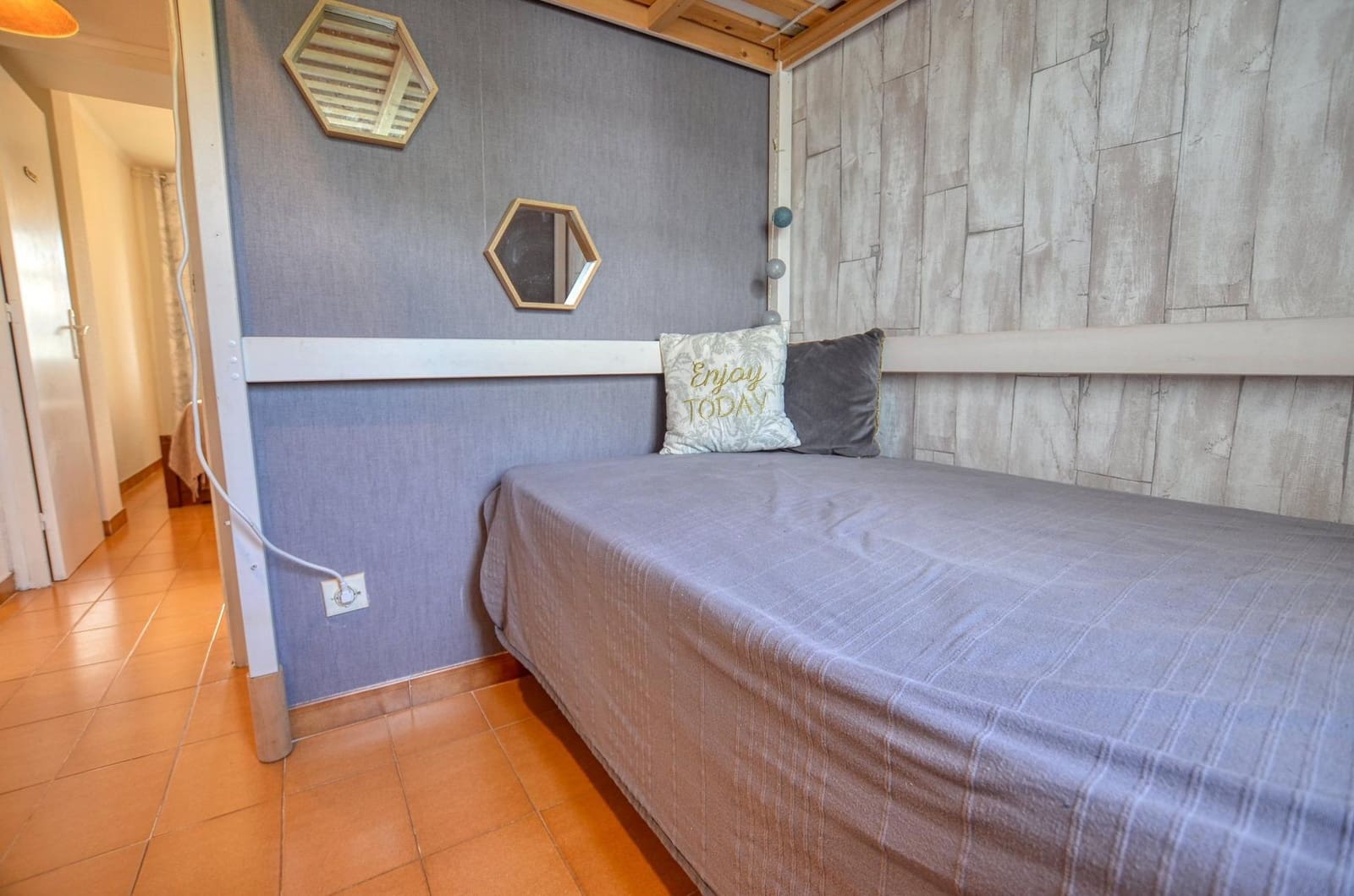 2 bedroom Apartment for sale in Roses with garage - € 185,000 (Ref: 10171879)
