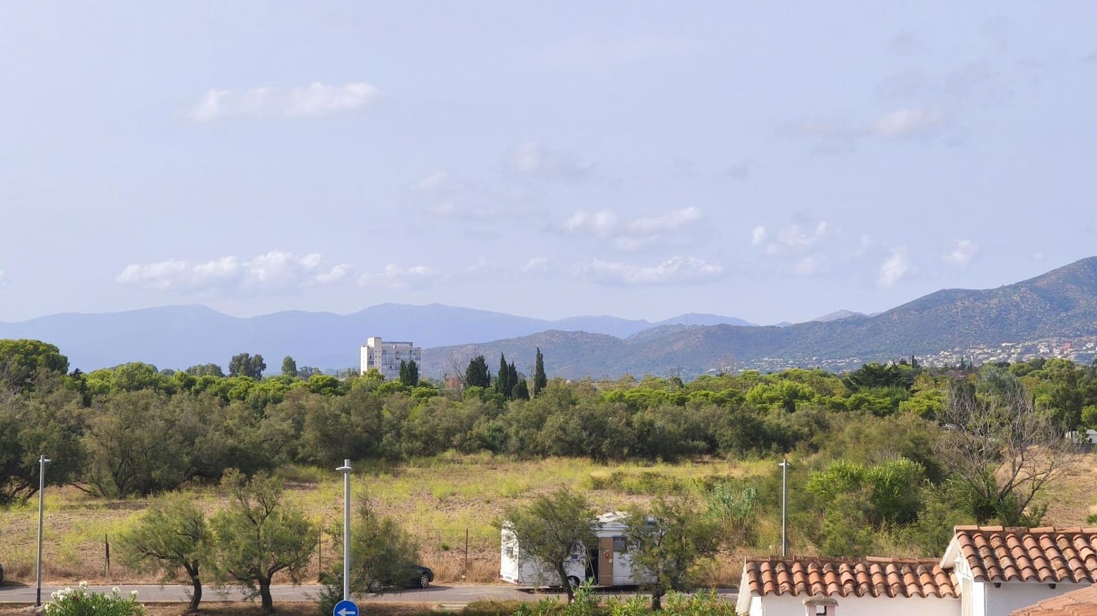 2 bedroom Apartment for sale in Roses with garage - € 185,000 (Ref: 10171879)