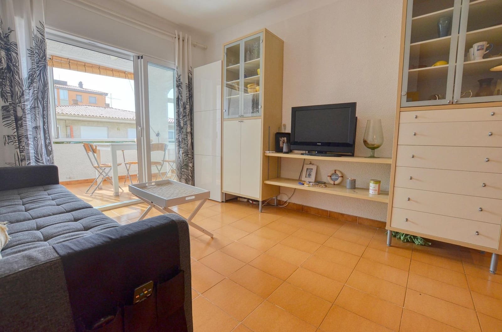 2 bedroom Apartment for sale in Roses with garage - € 185,000 (Ref: 10171879)