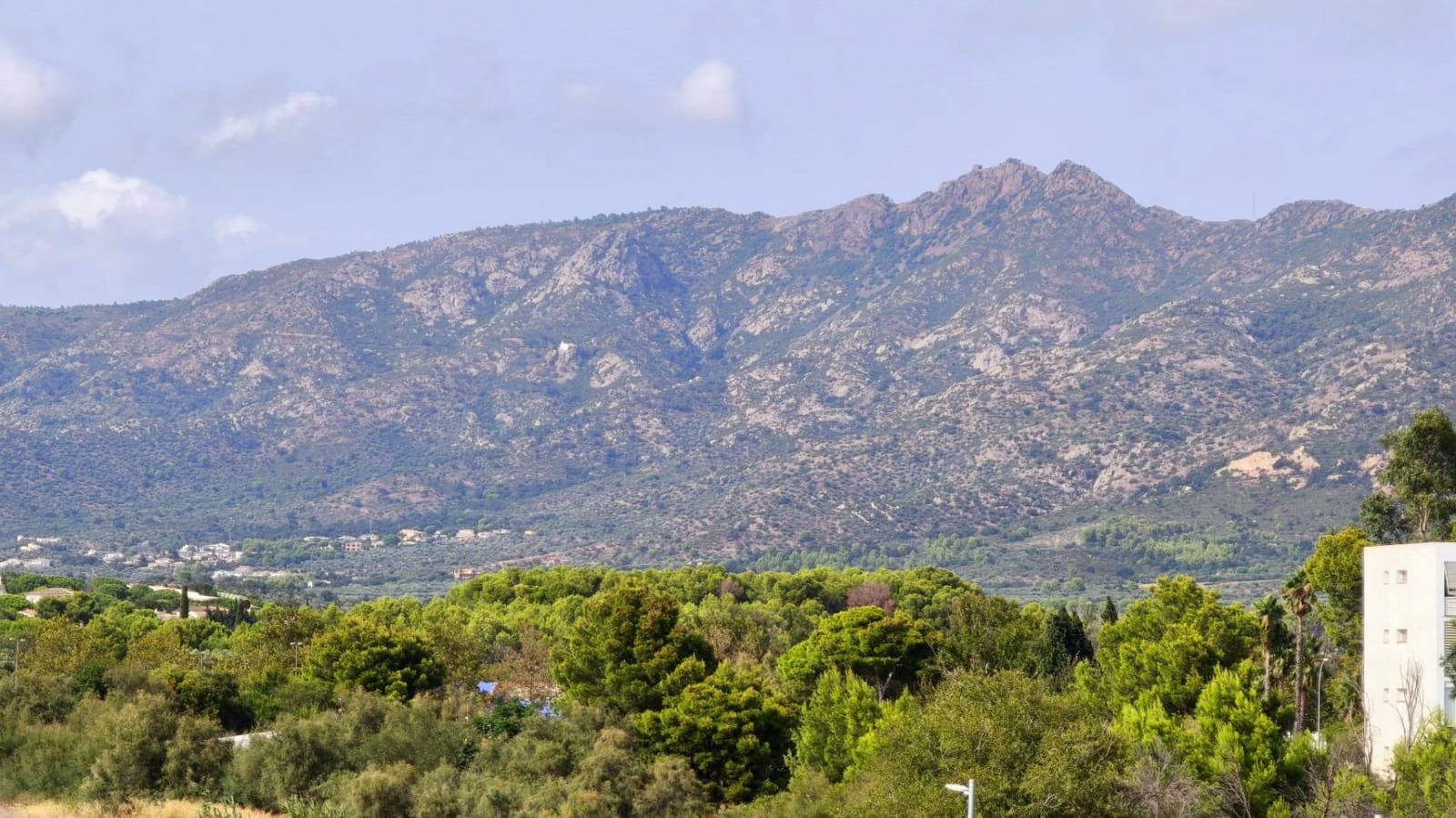 2 bedroom Apartment for sale in Roses with garage - € 185,000 (Ref: 10171879)
