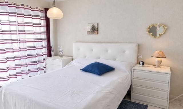 Apartamento de 2 habitaciones en Santa Margarida, Roses en venta con piscina - 185.000 € (Ref: 10174125)