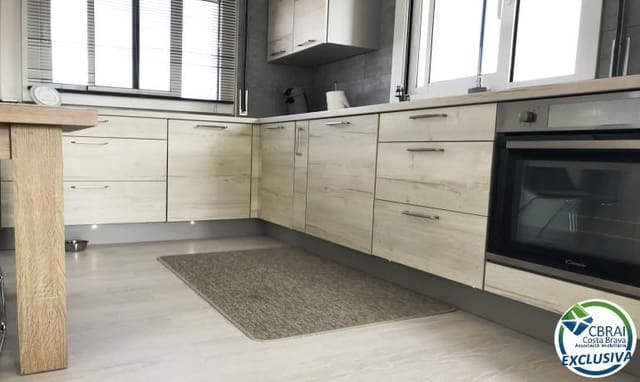 1 soverom Leilighet til salgs i Santa Margarida, Roses med garasje - € 178 000 (Ref: 10174126)