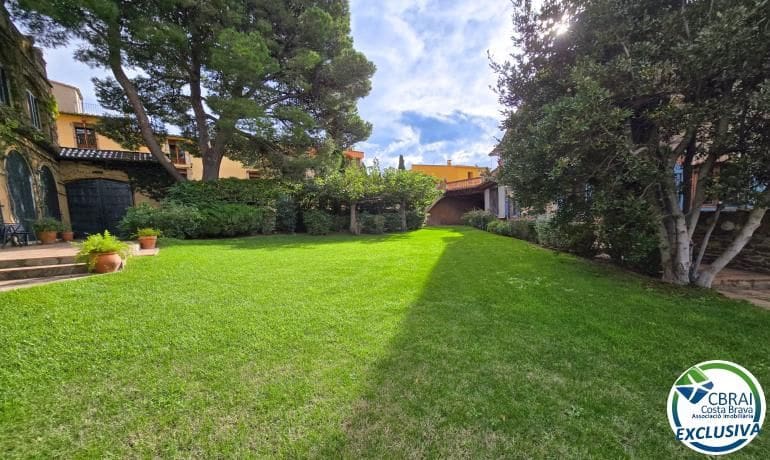 3 slaapkamer Flat te koop in Espolla - € 490.000 (Ref: 10174127)