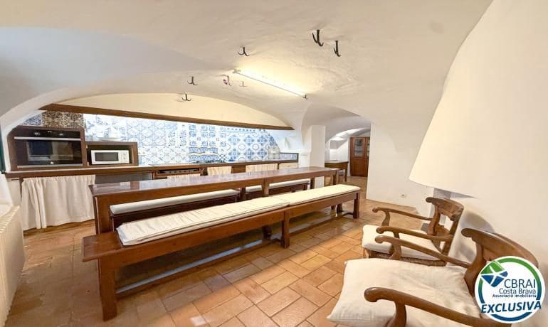 3 slaapkamer Flat te koop in Espolla - € 490.000 (Ref: 10174127)
