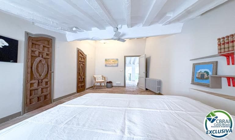3 slaapkamer Flat te koop in Espolla - € 490.000 (Ref: 10174127)