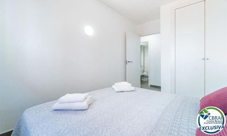 2 slaapkamer Appartement te koop in Empuriabrava met zwembad - € 185.000 (Ref: 10180771)