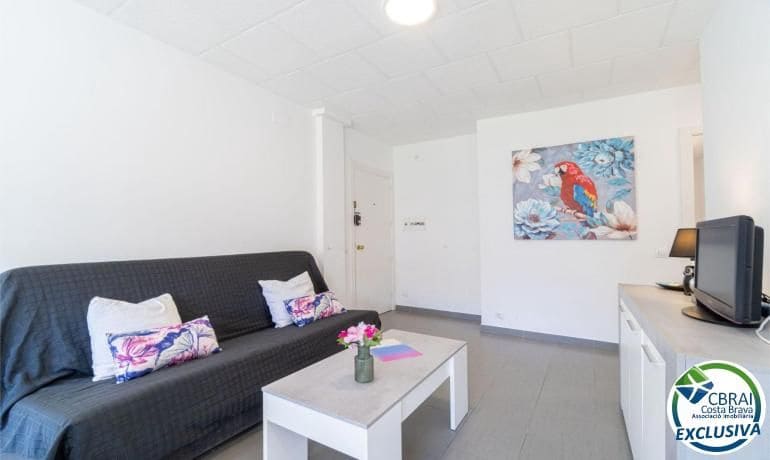 2 slaapkamer Appartement te koop in Empuriabrava met zwembad - € 185.000 (Ref: 10180771)