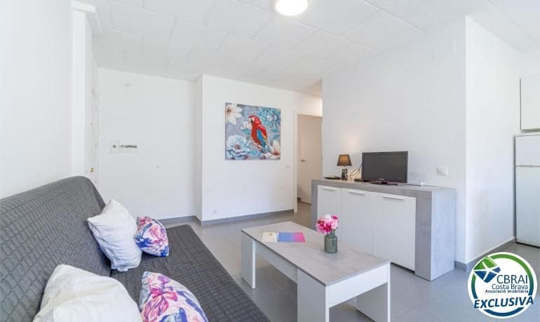 2 slaapkamer Appartement te koop in Empuriabrava met zwembad - € 185.000 (Ref: 10180771)