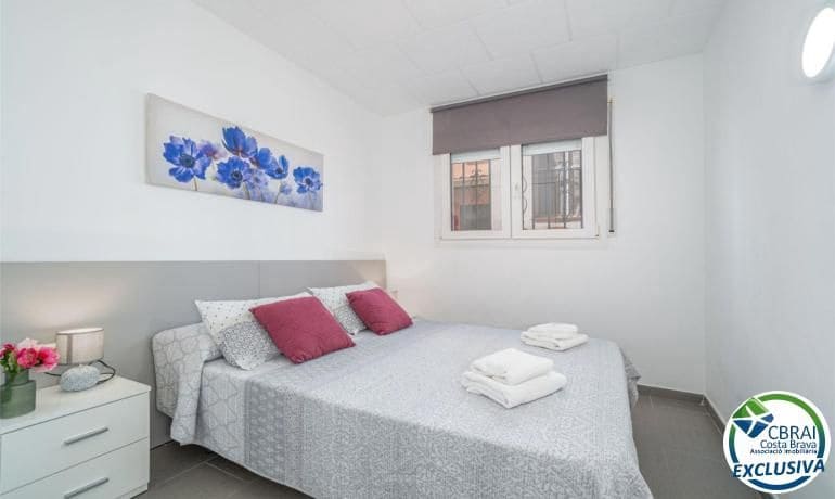 2 slaapkamer Appartement te koop in Empuriabrava met zwembad - € 185.000 (Ref: 10180771)