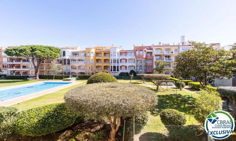 2 slaapkamer Appartement te koop in Empuriabrava met zwembad - € 185.000 (Ref: 10180771)