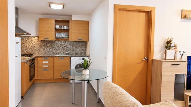 1 soveværelse Lejlighed til salg i Roses med garage - € 190.000 (Ref: 10183061)