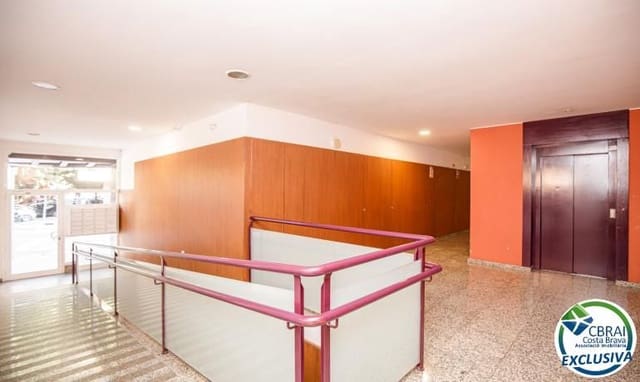 3 makuuhuone Huoneisto myytävänä paikassa Figueres - 175 000 € (Ref: 10187259)