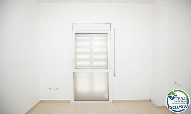 3 makuuhuone Huoneisto myytävänä paikassa Figueres - 175 000 € (Ref: 10187259)