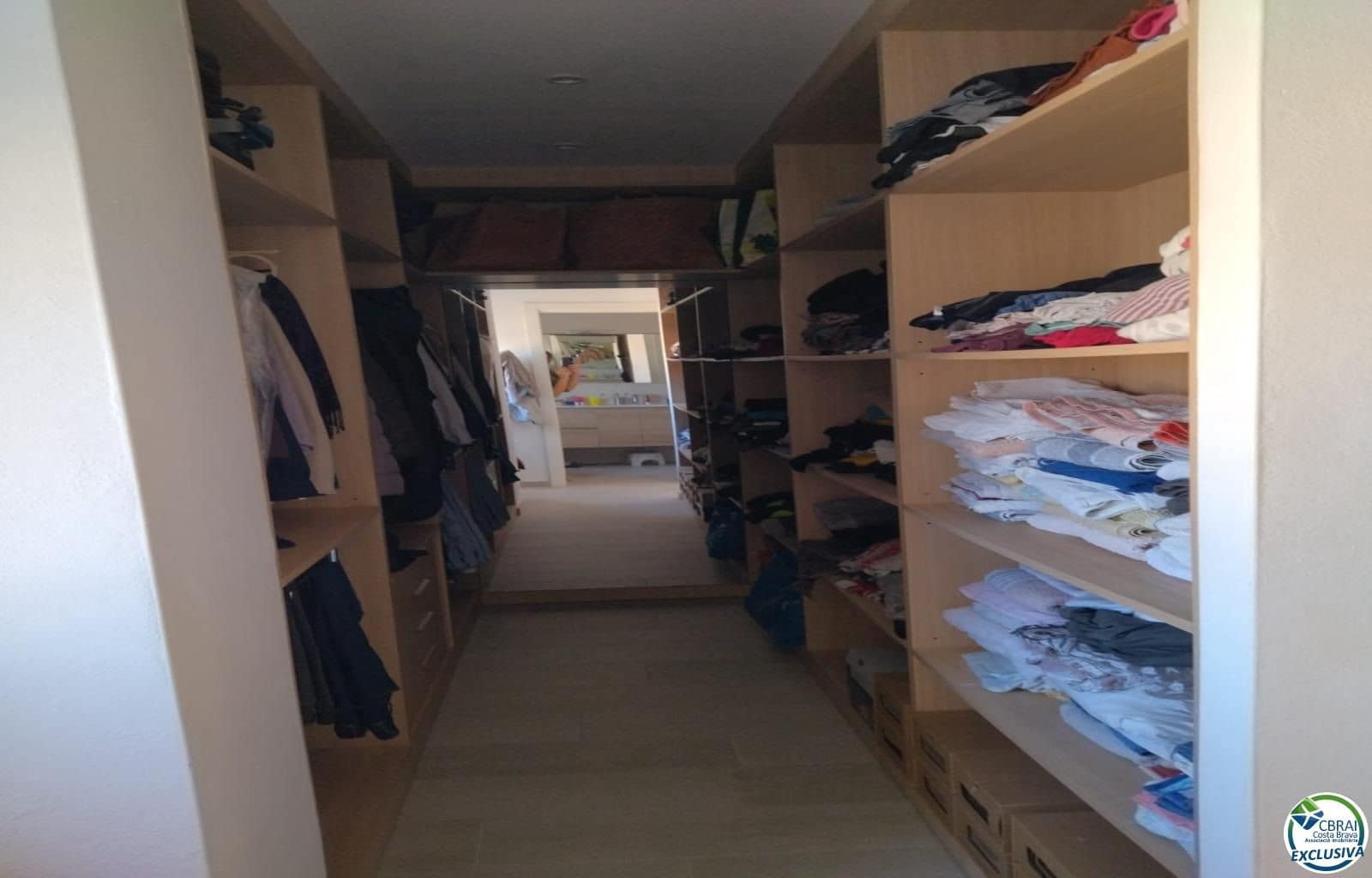 Chalet de 4 habitaciones en Empuriabrava en venta con piscina garaje - 349.000 € (Ref: 8663716)