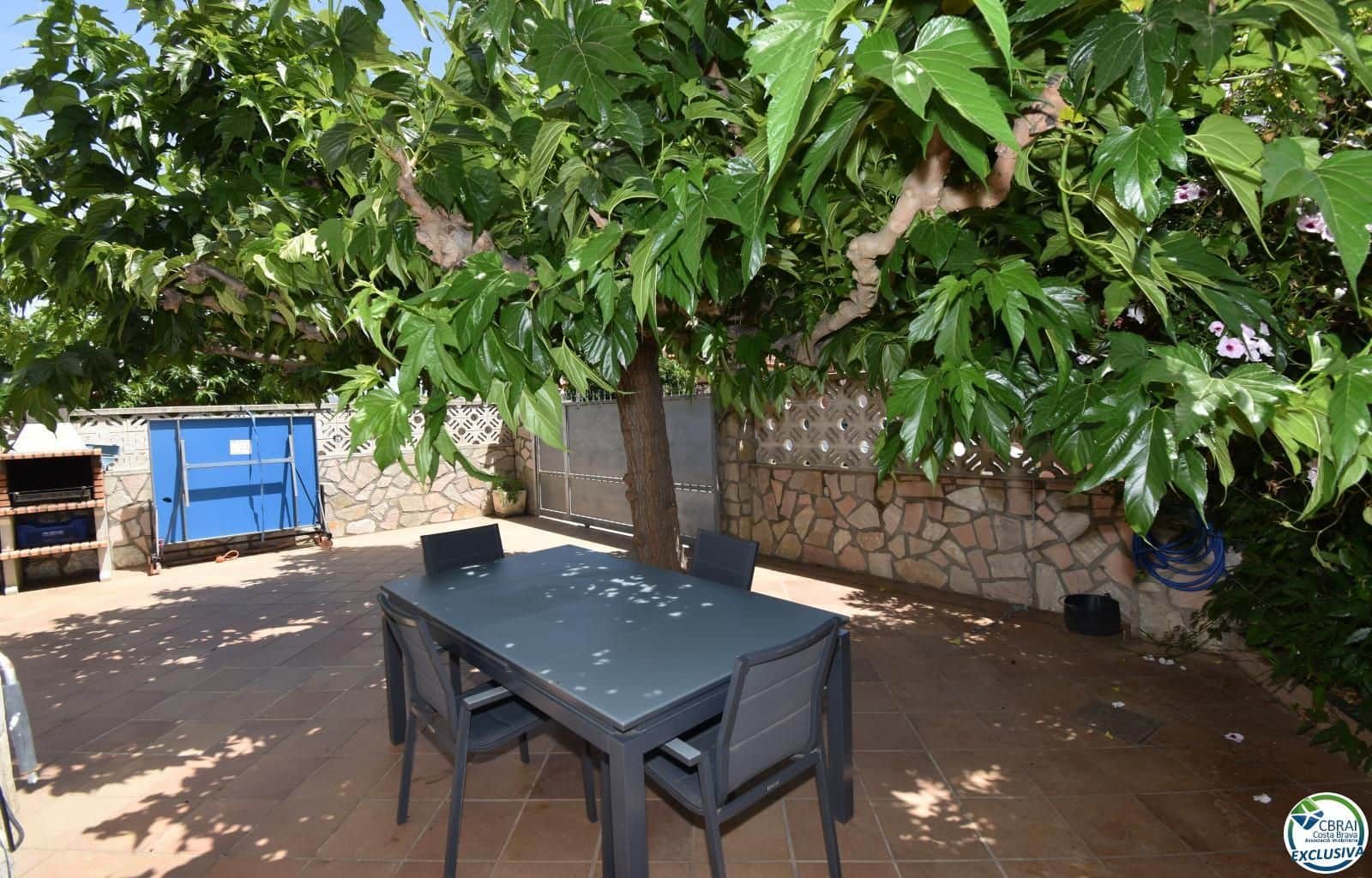 4 Zimmer Villa zu verkaufen in Empuriabrava mit Pool Garage - 349.000 € (Ref: 8663716)