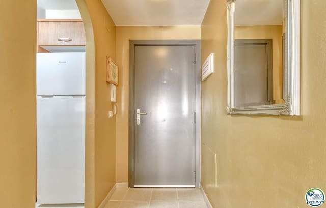 2 soveværelse Lejlighed til salg i Santa Margarida, Roses med swimmingpool garage - € 298.000 (Ref: 8663764)