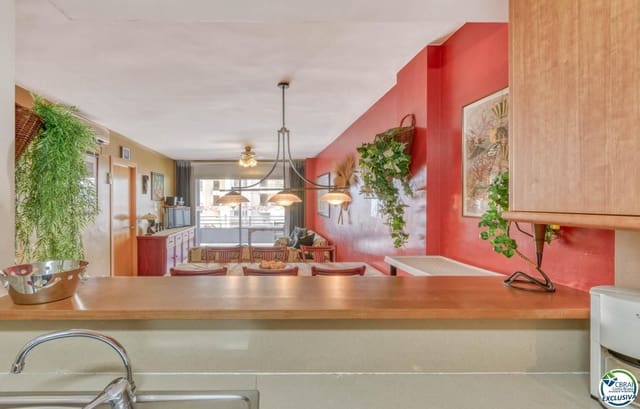 2 soveværelse Lejlighed til salg i Santa Margarida, Roses med swimmingpool garage - € 298.000 (Ref: 8663764)