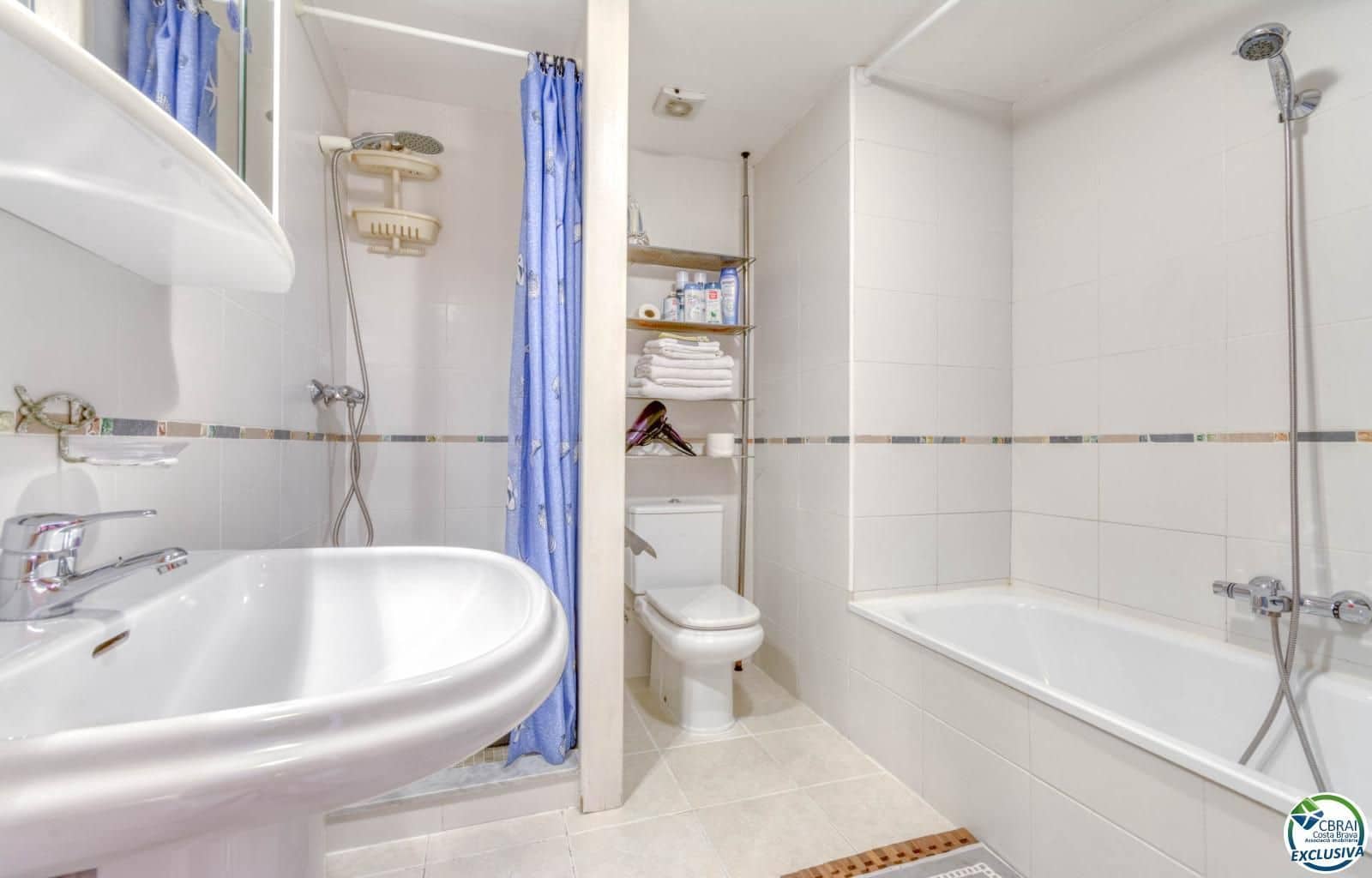 2 soveværelse Lejlighed til salg i Roses med swimmingpool garage - € 298.000 (Ref: 8663764)