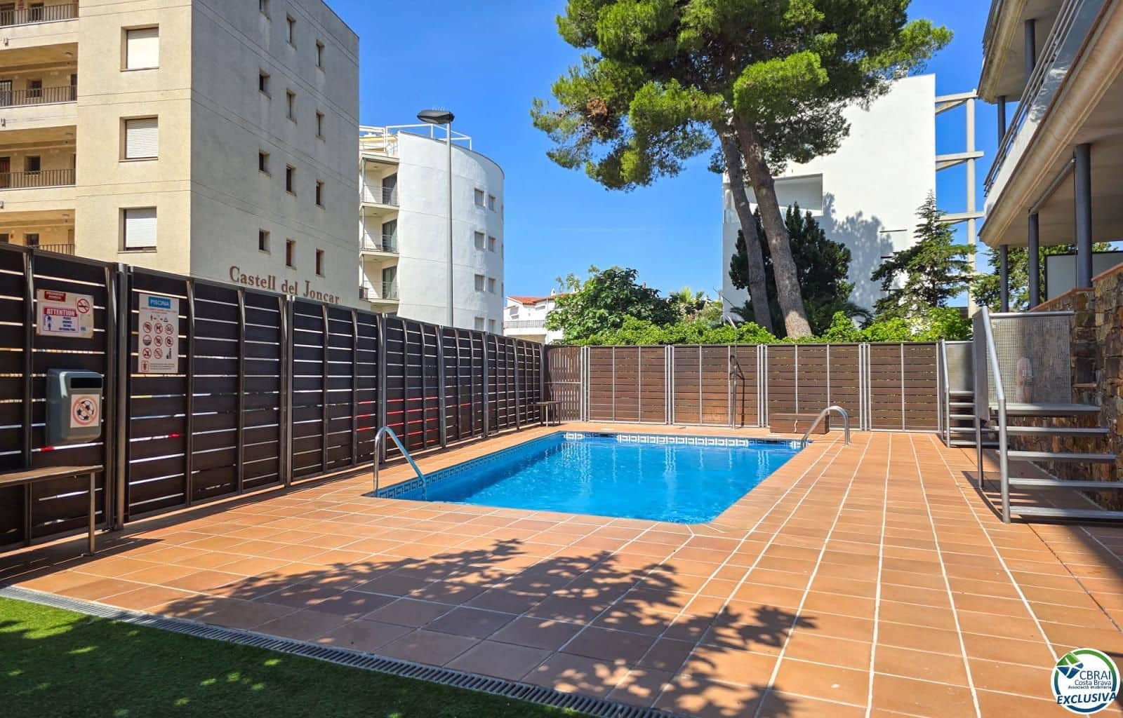 2 soveværelse Lejlighed til salg i Roses med swimmingpool garage - € 298.000 (Ref: 8663764)