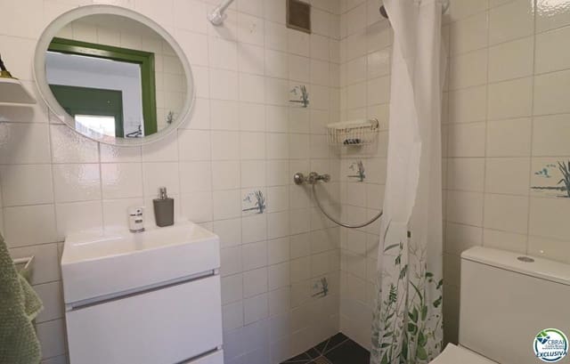 2 chambre Villa/Maison à vendre à Empuriabrava, Castelló d'Empúries avec garage - 142 000 € (Ref: 8663783)