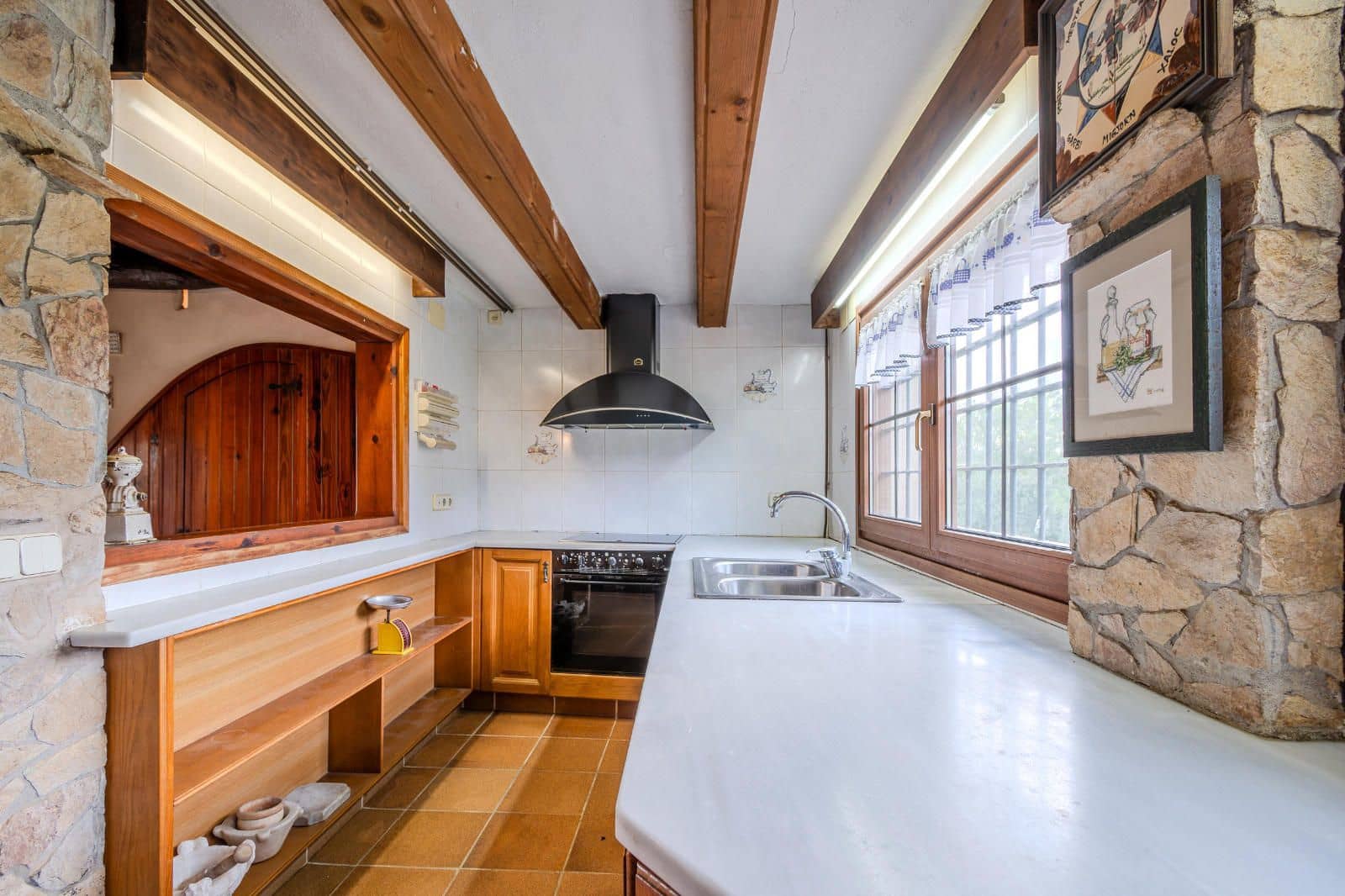 5 soveværelse Villa til salg i Sils med garage - € 395.000 (Ref: 8663794)