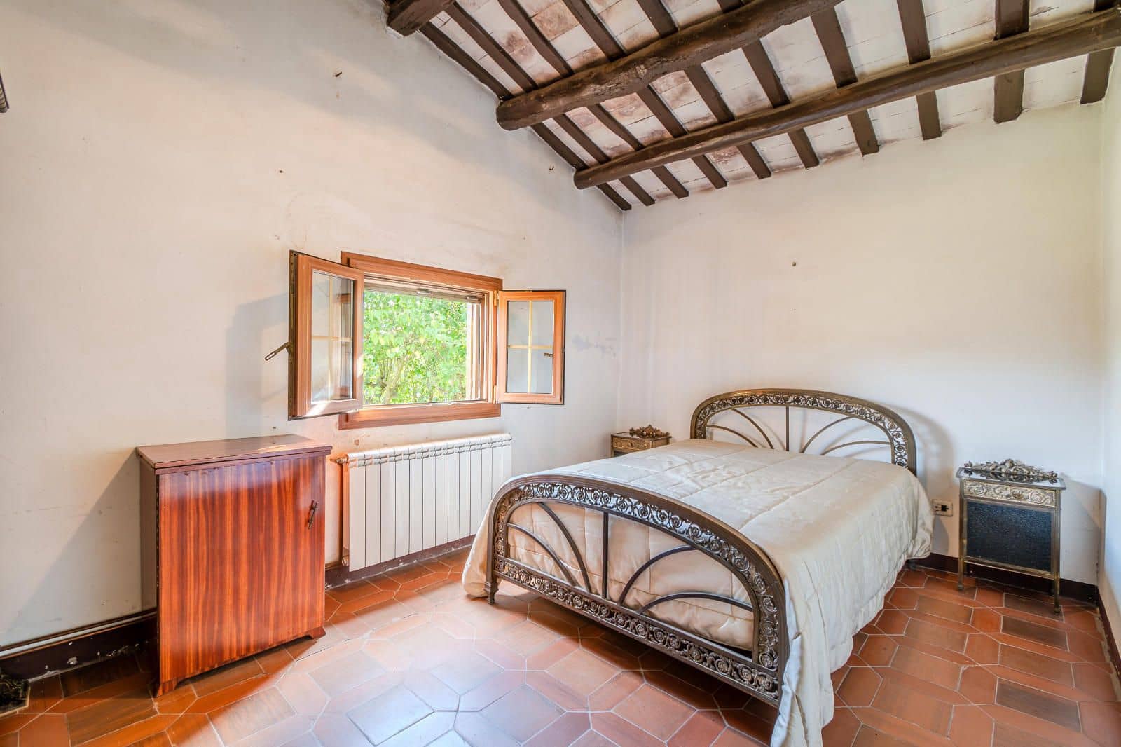 5 soveværelse Villa til salg i Sils med garage - € 395.000 (Ref: 8663794)