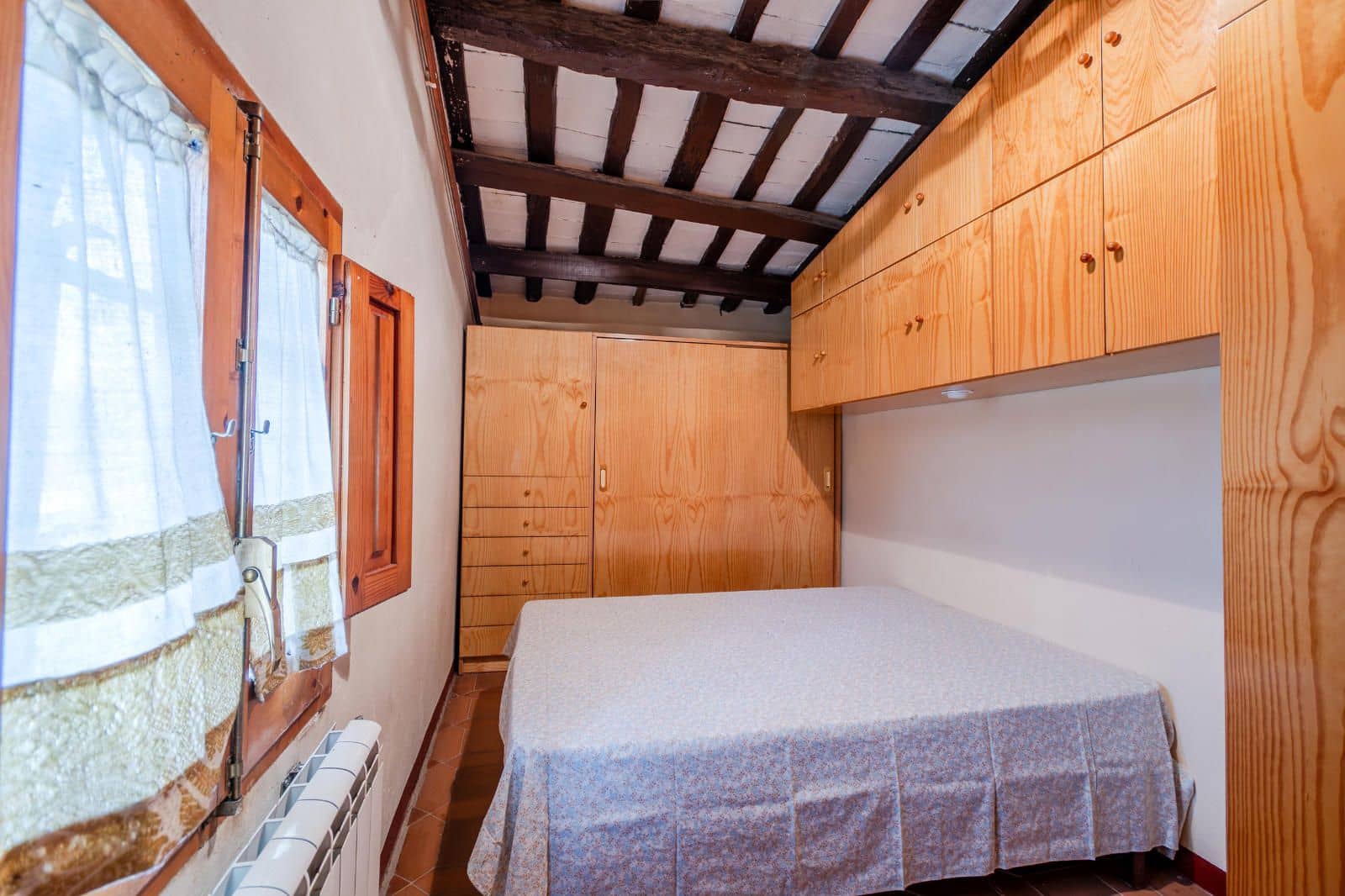 5 soveværelse Villa til salg i Sils med garage - € 395.000 (Ref: 8663794)