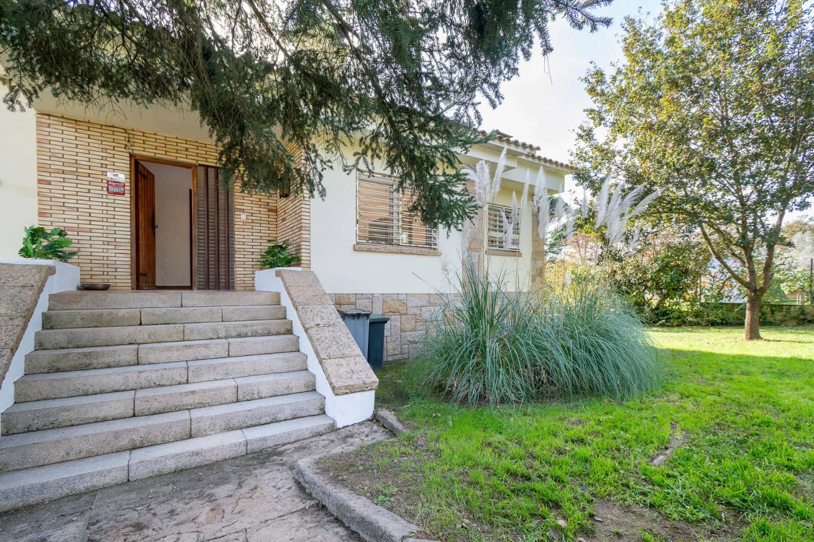 3 soveværelse Villa til salg i Vilobi d'Onyar med swimmingpool garage - € 345.000 (Ref: 8670793)