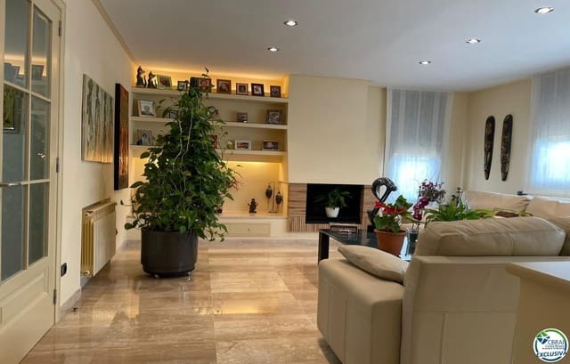 4 bedroom Villa for sale in La Bisbal d'Empordà with pool garage - € 550,000 (Ref: 8696918)